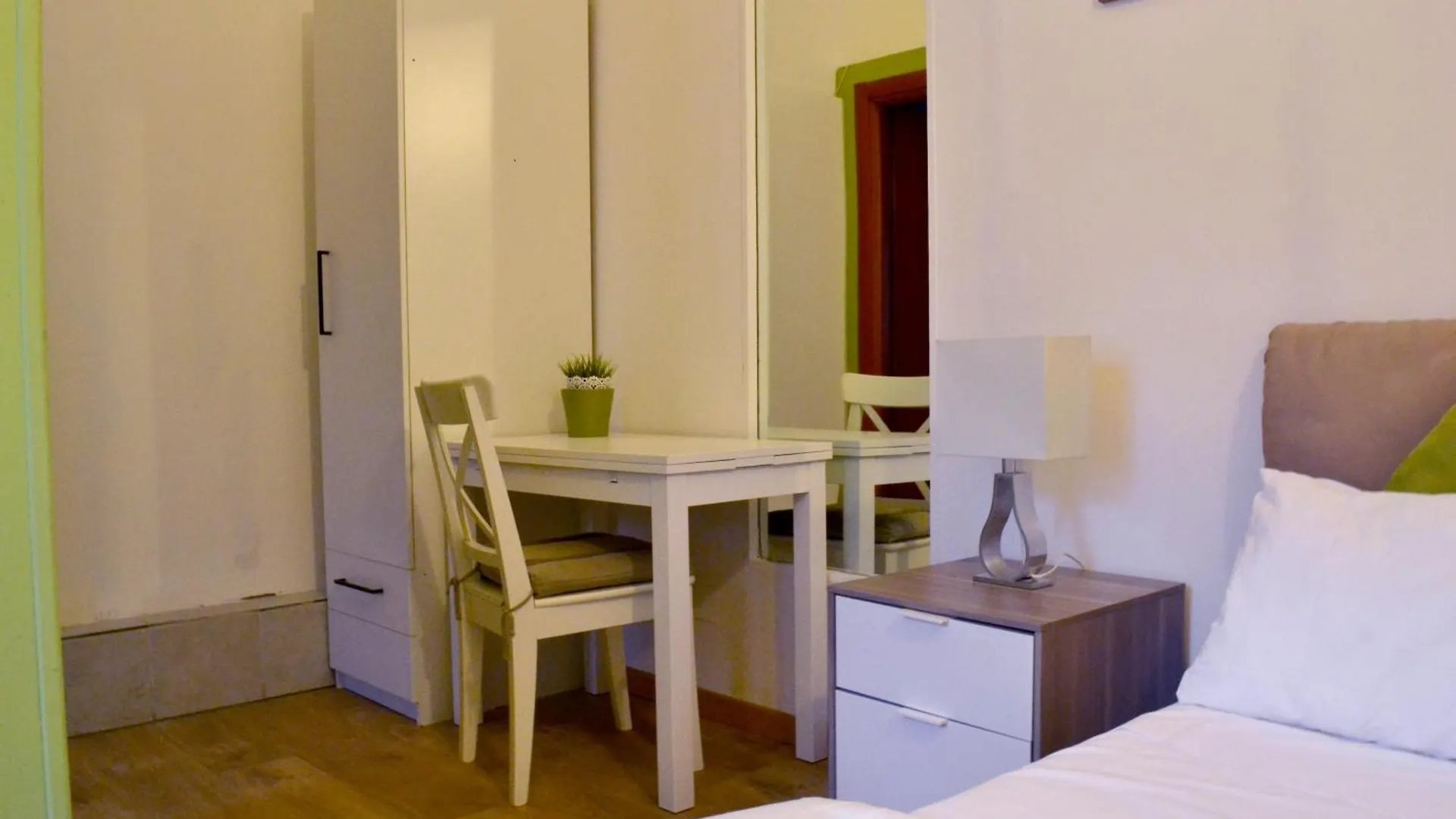 Green Domus Hotel Florence 2*,  Italy